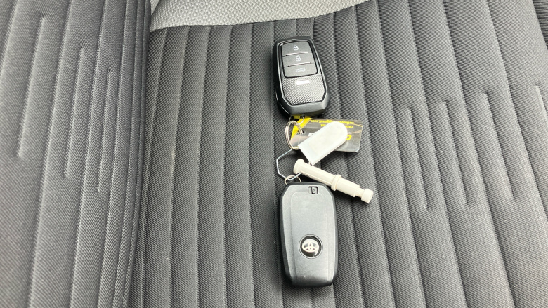 Toyota Auris 1.8 Hybrid Icon Tech TSS 5dr CVT Hybrid Estate